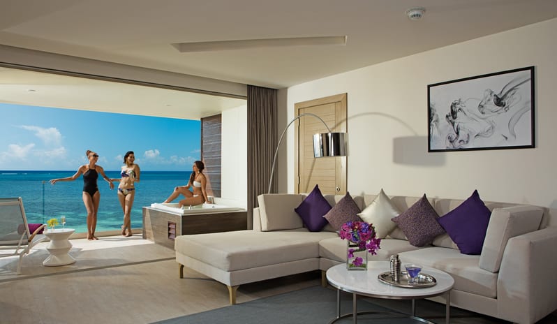 Breathless Riviera Cancun Resort & Spa-Xhale Club Master Suite Ocean Front 2_15009